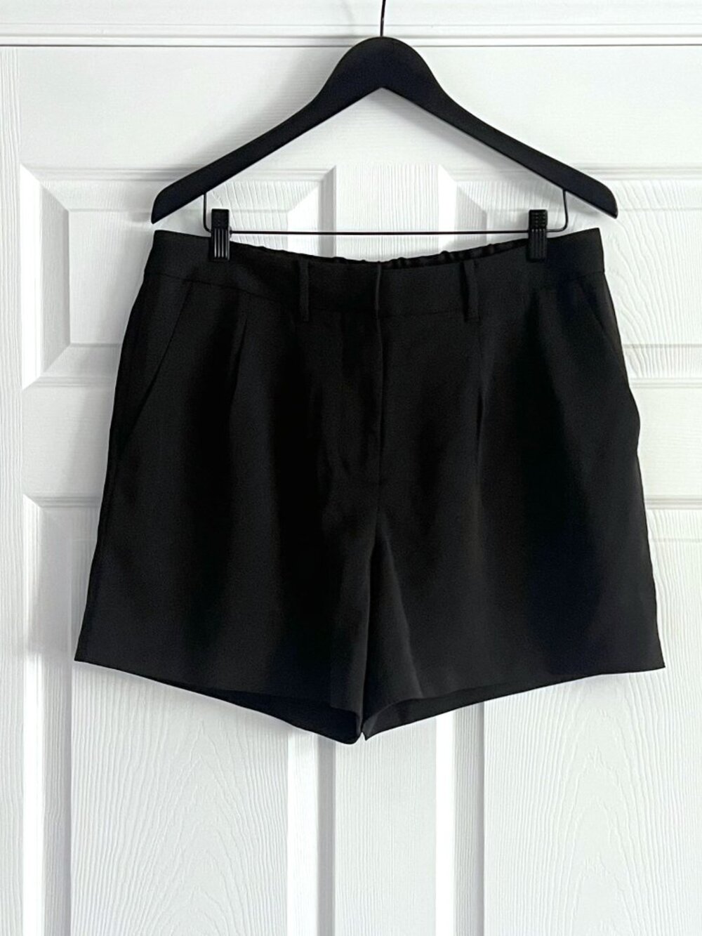 Quince Stretch Crepe Pleated Shorts – Women's Size 14 – Black – NWT